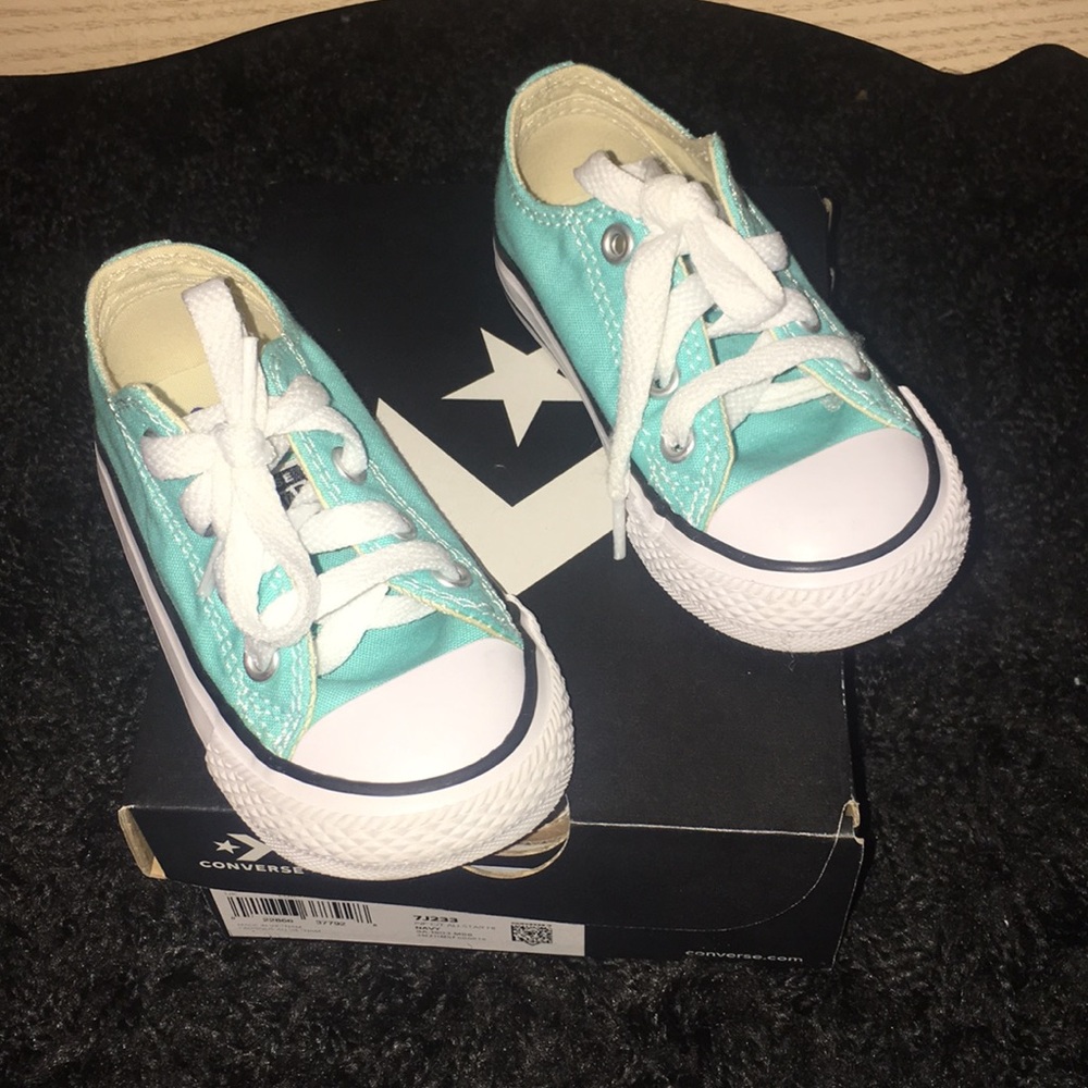 Super Cute Teal Blue Converse.